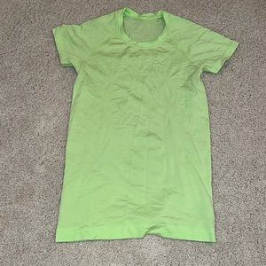 Swiftly Tech Short-Sleeve Shirt Race Length